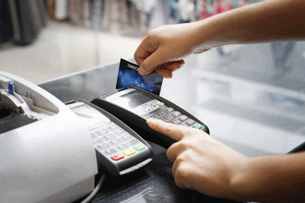 Thanh toán dịch vụ bằng thẻ tín dụng